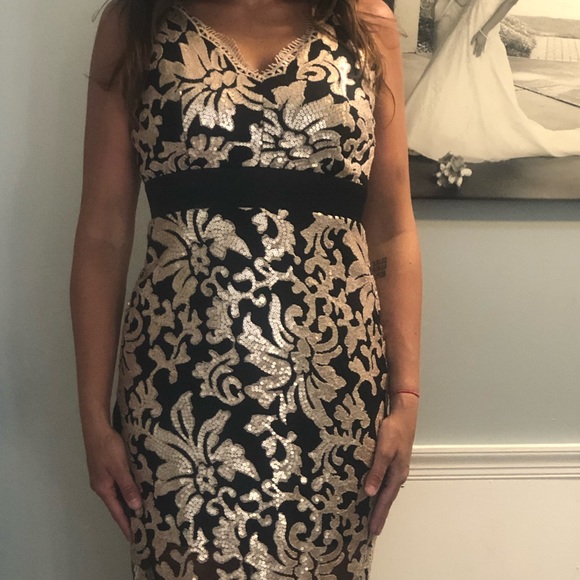 Venus size 2 black and gold sequined maxi dress - Picture 3 of 6